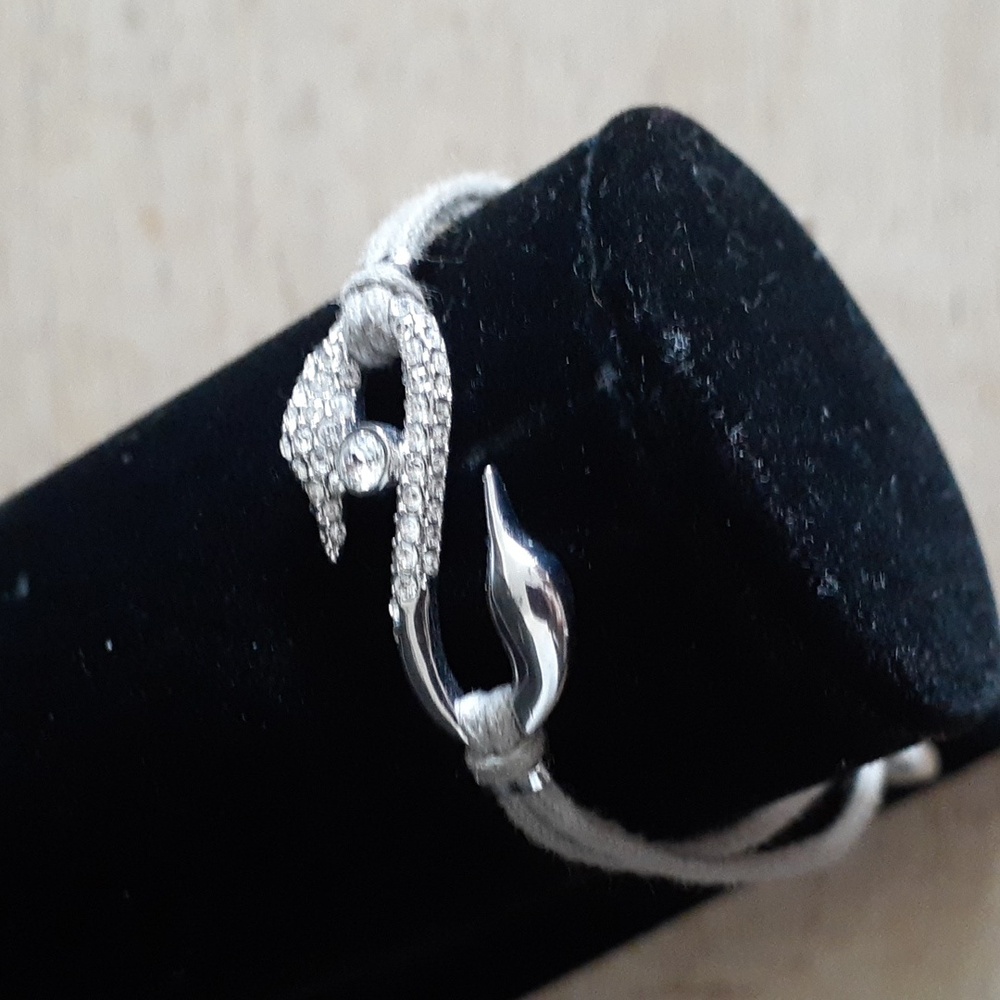 Swarovski Crystal Swan Stamped Adjustable Bracelet TT124 - Picture 14 of 17